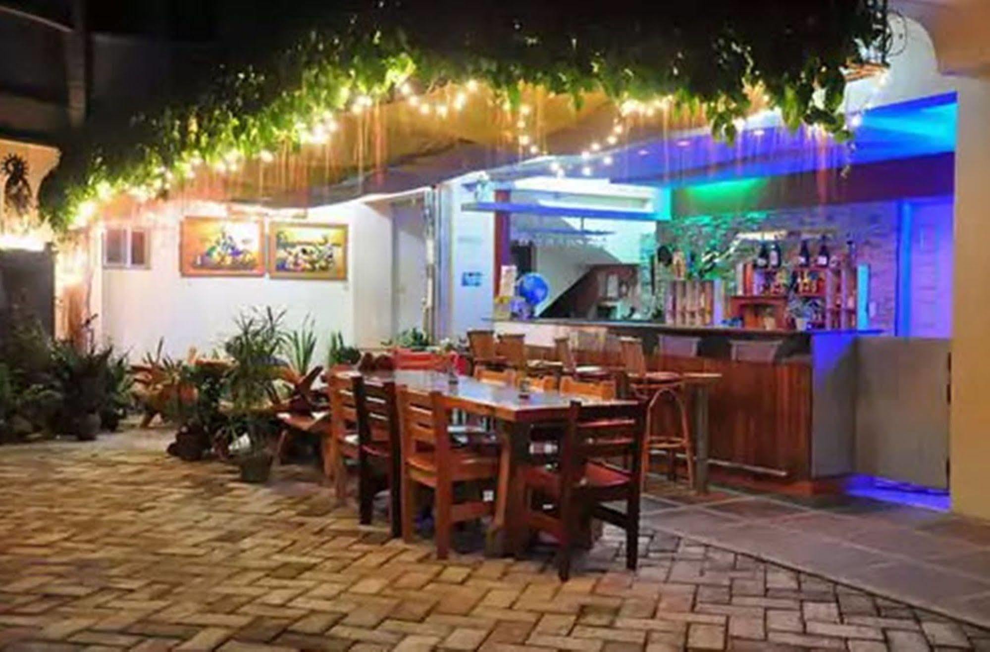 弗朗西斯阿帕特乐酒店 波尔多·格尼拉 外观 照片